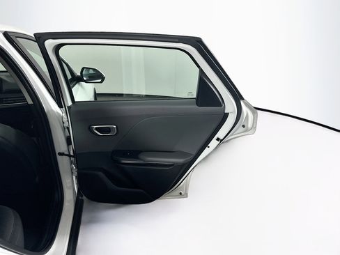 Used 2025 Kia K4 FWD image 31