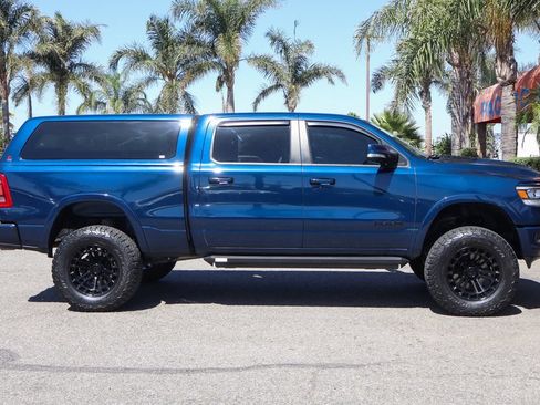 Used 2019 RAM 1500 Laramie AWD/4WD image 10