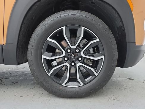 Used 2024 Chevrolet TrailBlazer ACTIV w/ Convenience Package AWD/4WD image 19