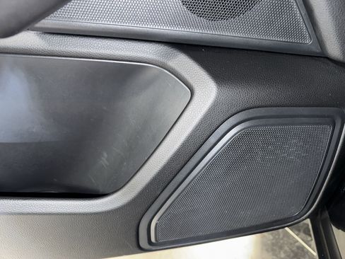 Used 2019 Porsche Macan image 20