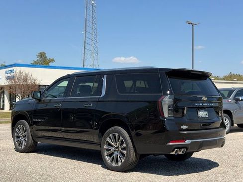 New 2026 Chevrolet Suburban High Country RWD image 7