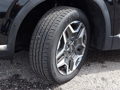 Used 2023 Hyundai Santa Fe Limited image 18