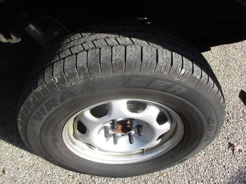 Used 2011 Ford F150 Lariat w/ Lariat Chrome Pkg image 7