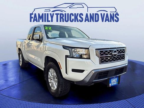 Used 2022 Nissan Frontier SV image 7