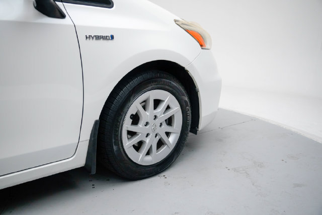 Used 2013 Toyota Prius V Three FWD image 11