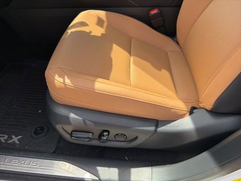 Used 2025 Lexus RX 350 Premium w/ Accessory Package image 7