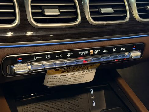 New 2026 Mercedes-Benz GLS 450 4MATIC image 21