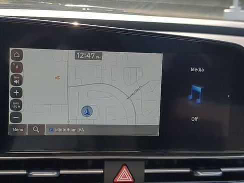 Used 2025 Hyundai Elantra Limited FWD image 20