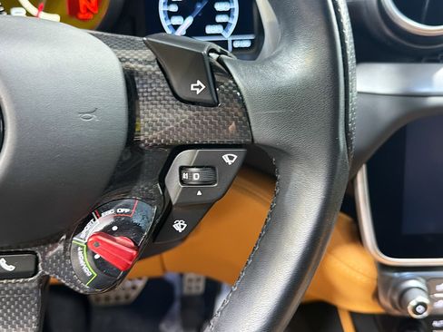 Used 2020 Ferrari Portofino RWD image 34