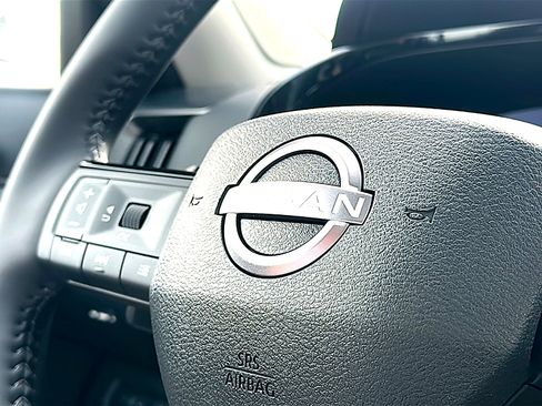 New 2026 Nissan Pathfinder SL w/ SL Premium Package image 22