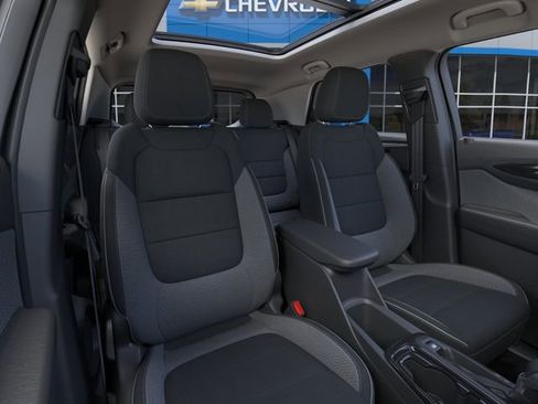 New 2026 Chevrolet TrailBlazer LT w/ LT Cold Weather Package FWD image 16
