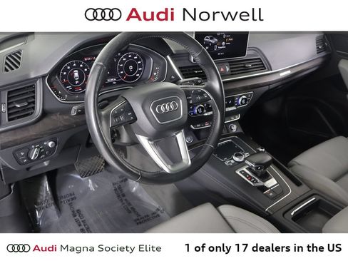 Used 2018 Audi Q5 Prestige w/ Prestige Package AWD/4WD image 2