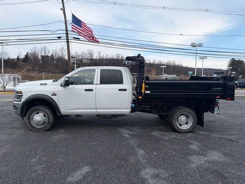 New 2026 RAM 5500 Tradesman w/ Chrome Appearance Group image 4