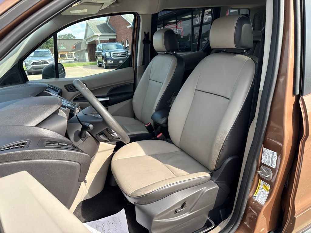 Used 2014 Ford Transit Connect XLT FWD image 2