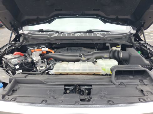 Used 2022 Ford F150 Limited image 8