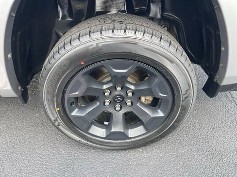 Used 2025 RAM 1500 Big Horn AWD/4WD image 4