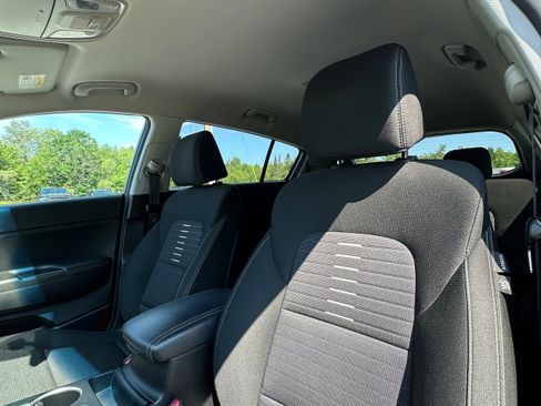 Used 2018 Kia Sportage LX AWD/4WD image 13