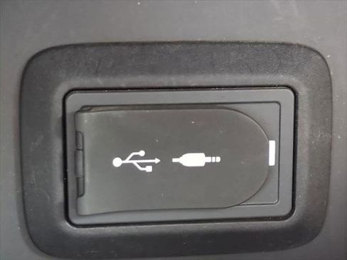 Certified 2021 Toyota Venza XLE w/ Softex Package image 20