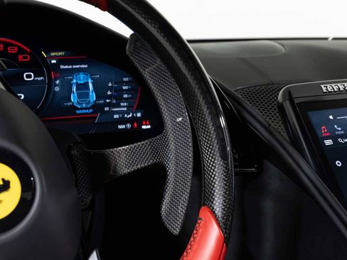 Used 2022 Ferrari Roma image 28