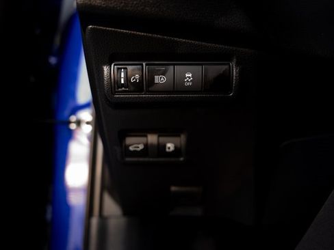 Used 2024 Toyota Corolla Cross XSE w/ Convenience Package image 27