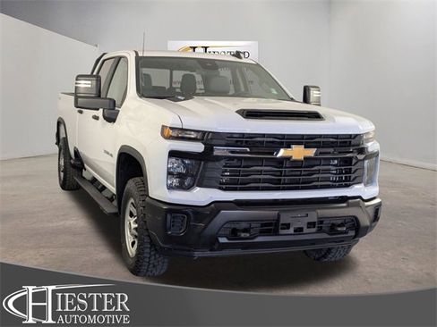 Used 2024 Chevrolet Silverado 3500 W/T image 1