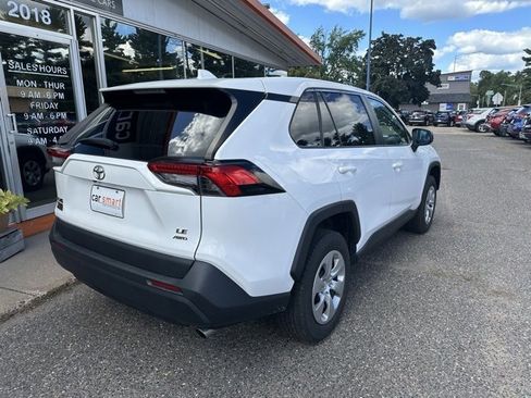 Used 2022 Toyota RAV4 LE image 7