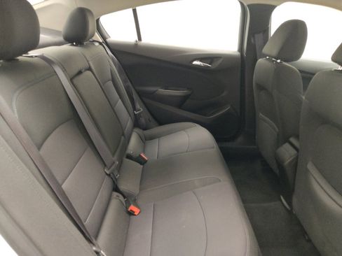 Used 2016 Chevrolet Cruze LT FWD image 19