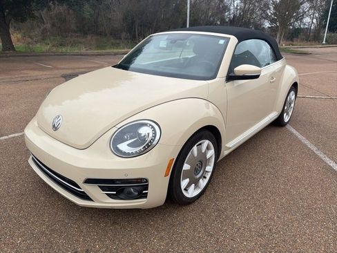 Used 2019 Volkswagen Beetle 2.0T Final Edition SEL image 3