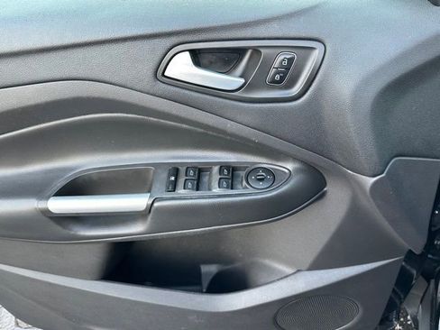 Used 2018 Ford Escape SE image 20