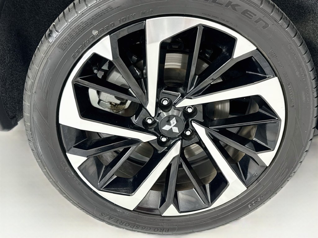 Used 2024 Mitsubishi Outlander SE FWD image 32