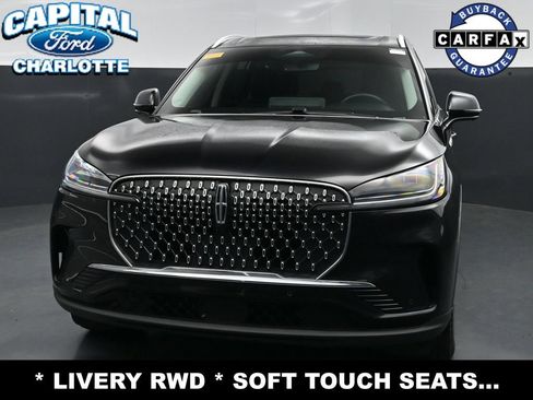 Used 2025 Lincoln Aviator 2WD image 2