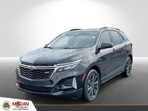 Used 2023 Chevrolet Equinox RS image 1