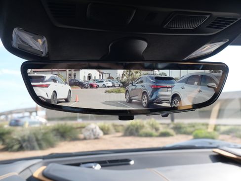 Used 2022 Chevrolet Corvette Stingray Premium Cpe w/ Z51 Performance Package image 19