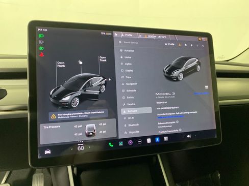 Used 2018 Tesla Model 3 Long Range image 24