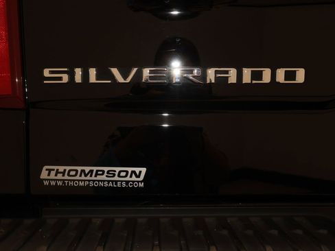 Used 2024 Chevrolet Silverado 1500 High Country AWD/4WD image 39