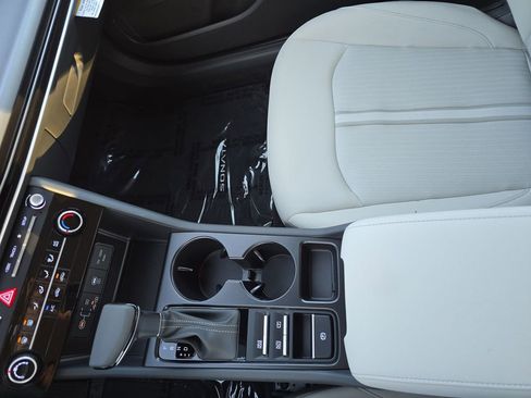Used 2025 Hyundai Sonata SE image 20