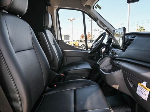 New 2026 Ford Transit 250 148 Medium Roof w/ Load Area Protection Package RWD image 16