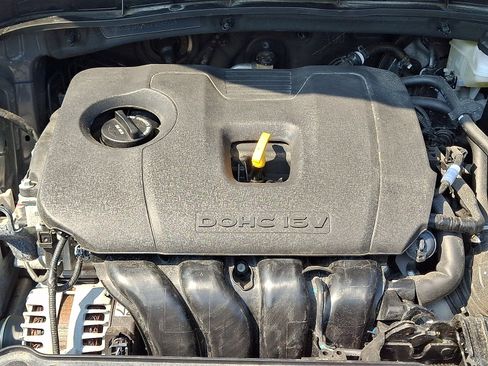 Used 2025 Kia Soul LX w/ LX Technology Package FWD image 28