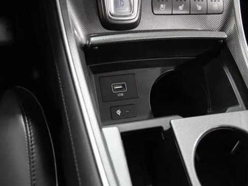 Used 2023 Hyundai Santa Fe Limited image 12