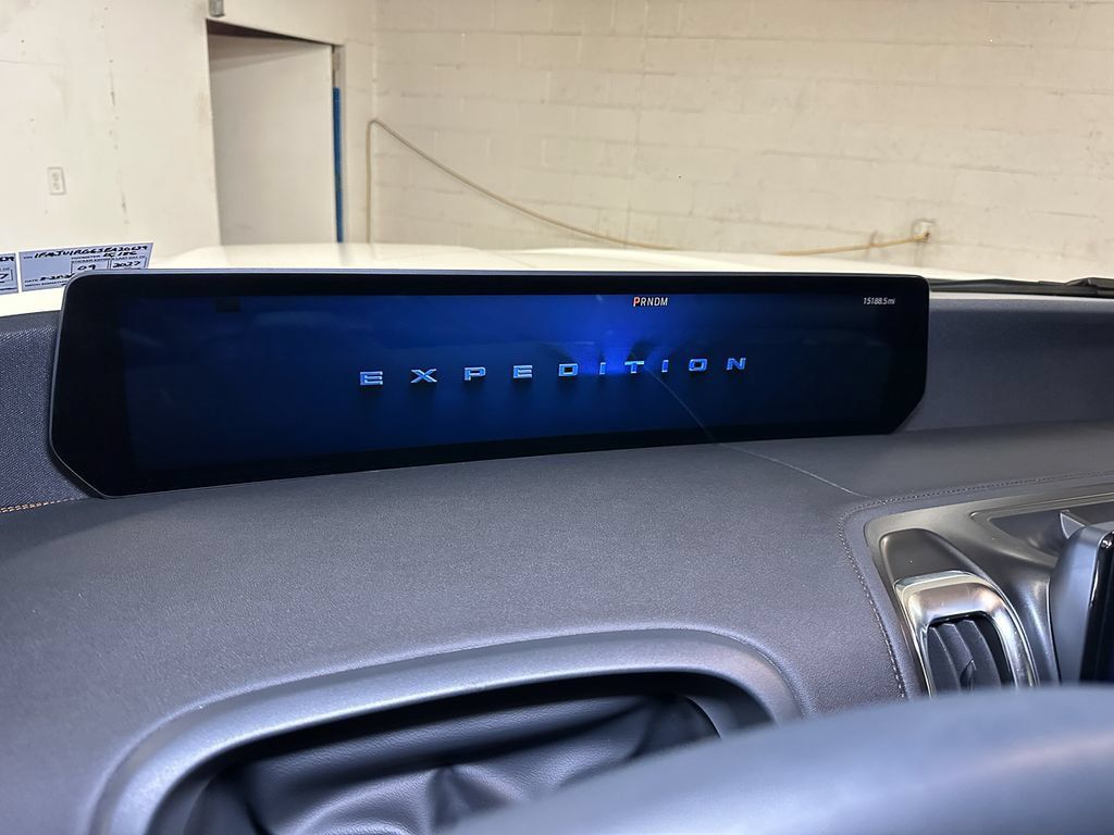 Certified 2025 Ford Expedition Tremor AWD/4WD image 36