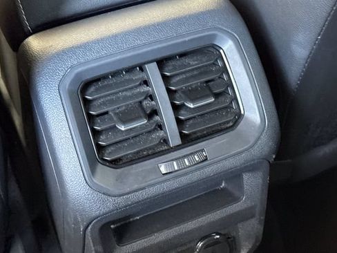 Used 2024 Volkswagen Tiguan SE AWD/4WD image 44