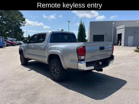 Used 2021 Toyota Tacoma SR5 RWD image 5