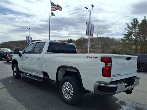 Used 2025 Chevrolet Silverado 2500 LT w/ Convenience Package AWD/4WD image 5