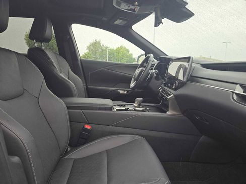 Used 2024 Lexus RX 350 Premium Plus image 11