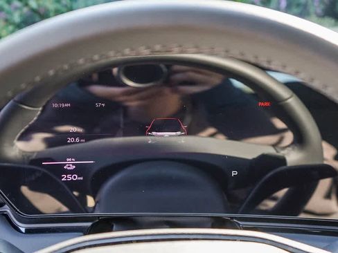 New 2025 Audi A6 e-tron Prestige image 25