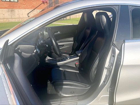 Used 2019 Mercedes-Benz CLA 250 image 33