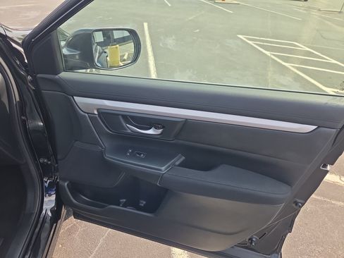 Used 2018 Honda CR-V LX image 34