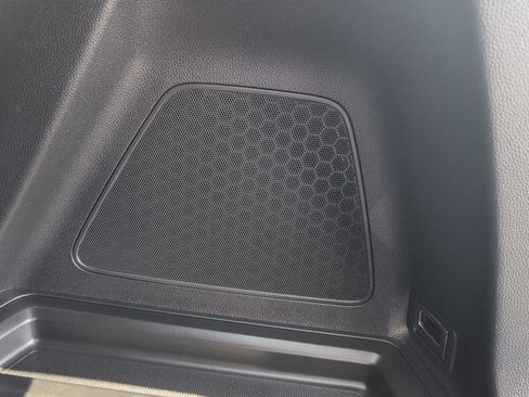 Used 2025 Honda Pilot Black Edition image 45