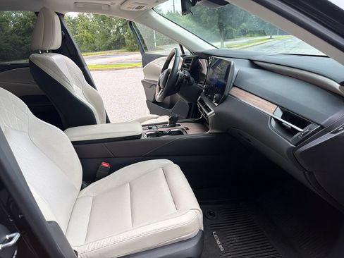 Used 2024 Lexus RX 350 AWD w/ Convenience Package image 10