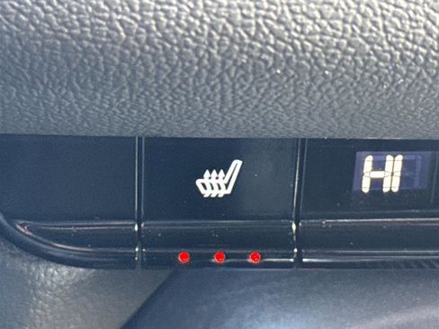 Used 2023 Chevrolet Blazer LT w/ Sound & Technology Package image 19